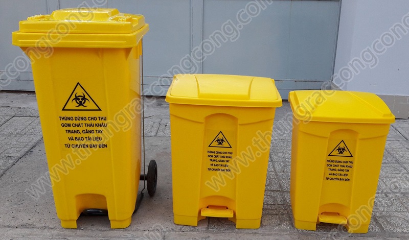 Pedal-the-medical-waste-bin -1118.jpg